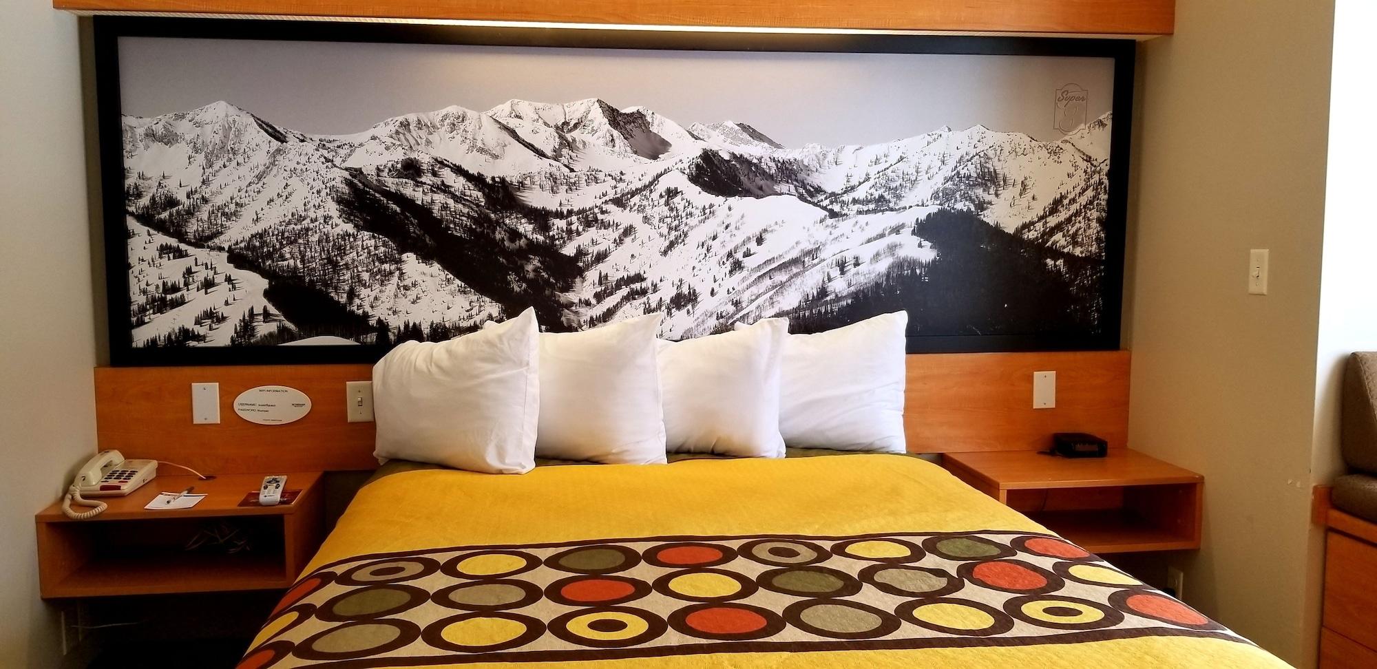 ซูเปอร์ 8 บาย วินด์แฮม ไพรด์ มิดเวล/มิดแวลเลย์/ ซอลต์เลกซิตี Hotel ภายนอก รูปภาพ