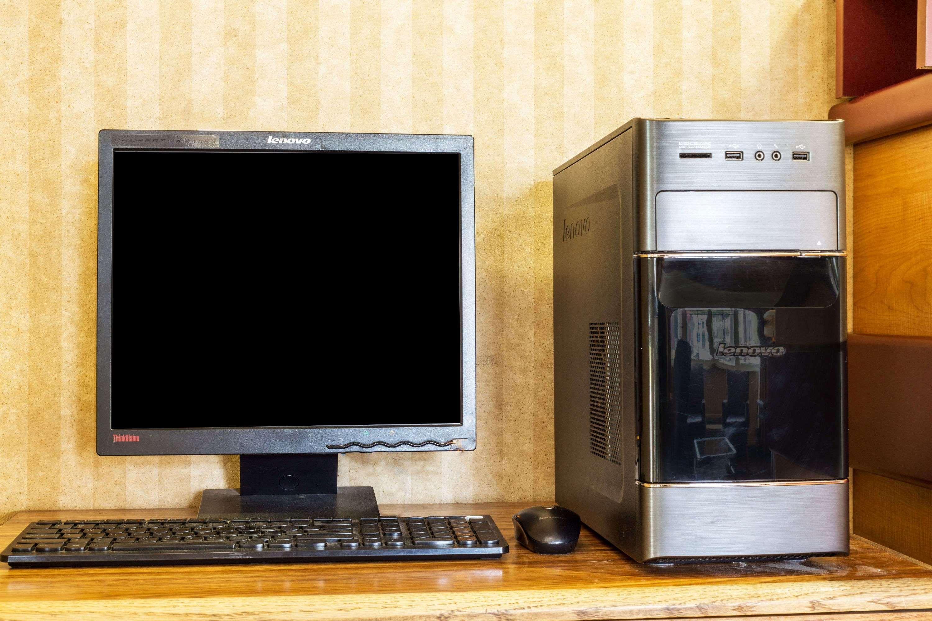 ซูเปอร์ 8 บาย วินด์แฮม ไพรด์ มิดเวล/มิดแวลเลย์/ ซอลต์เลกซิตี Hotel ภายนอก รูปภาพ
